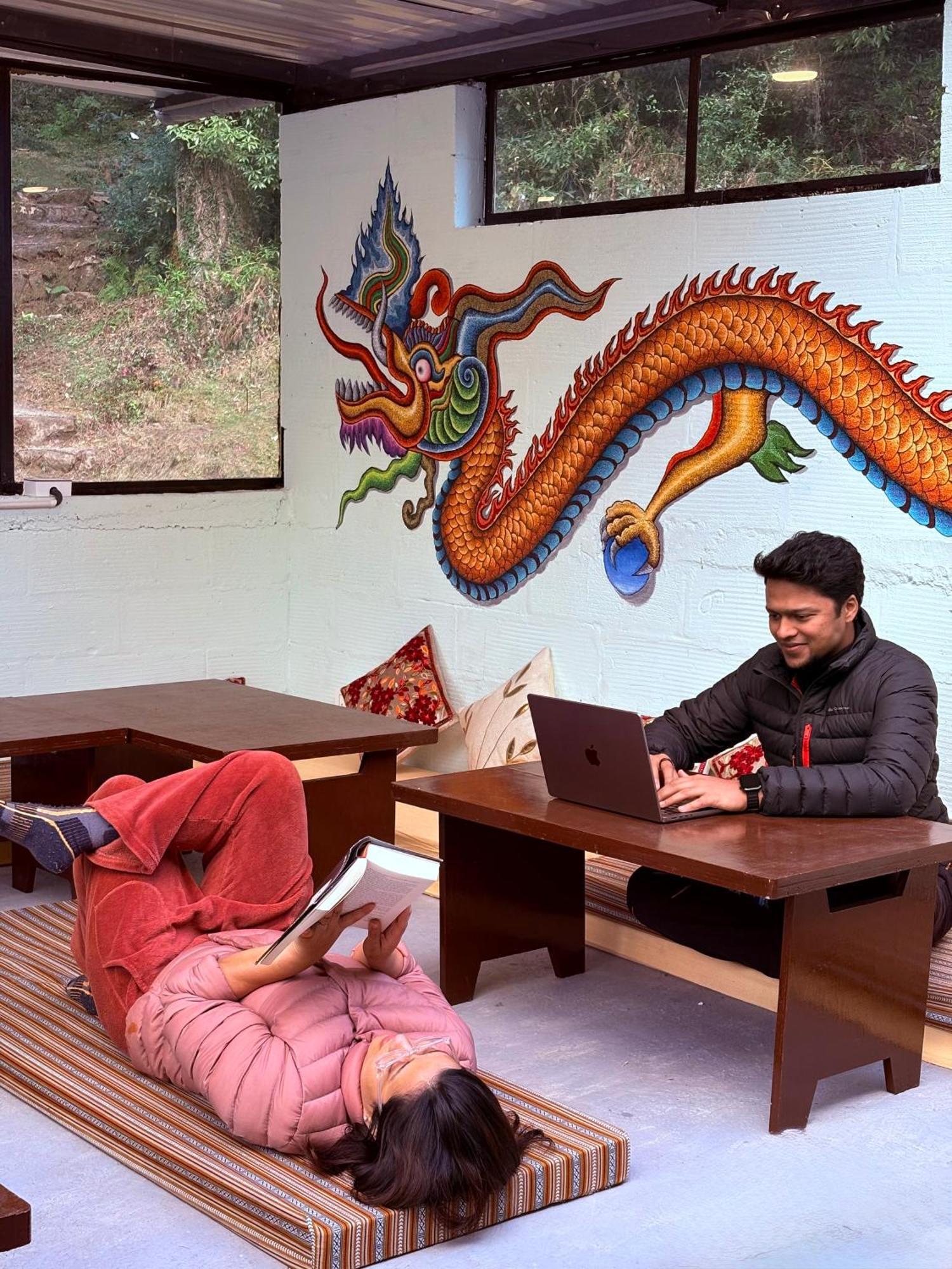Eevolve Dharamkot - An Eco Hostel McLeod Ganj Extérieur photo